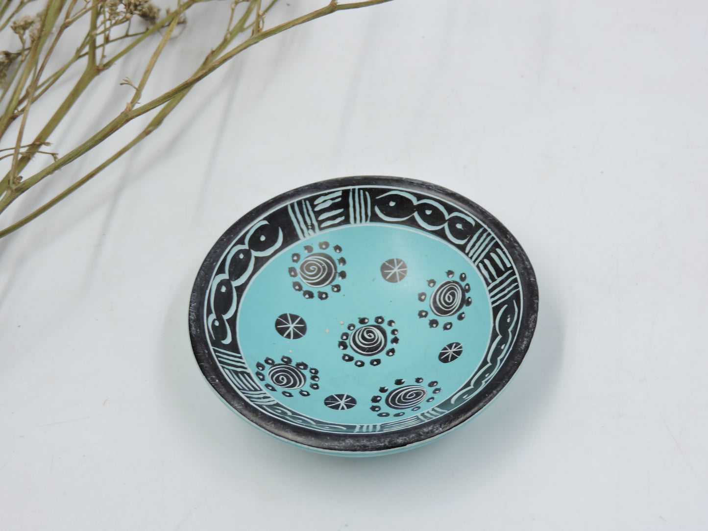 hand-carved Spring Dish