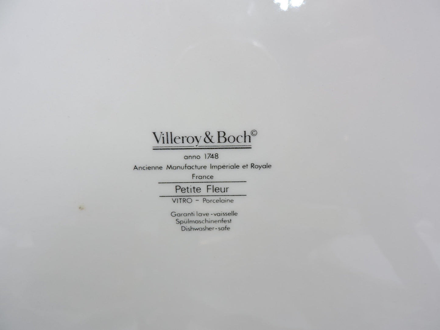 Villeroy and Boch Petite Fleur Buffe Plate