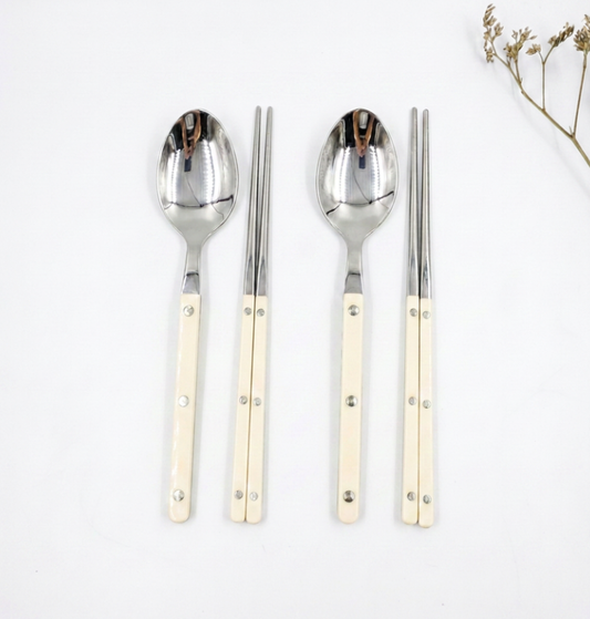 Maison Objet  Ivory Dinner Spoon and Chopstick 2 Set