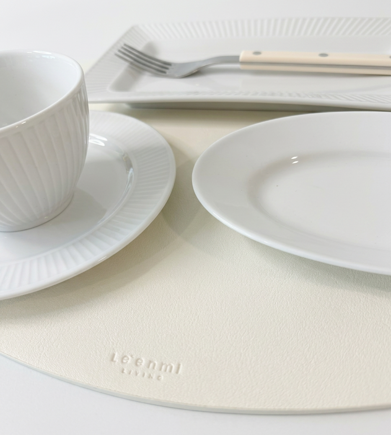 Premium Egg-Shaped Leather Placemat (Large)