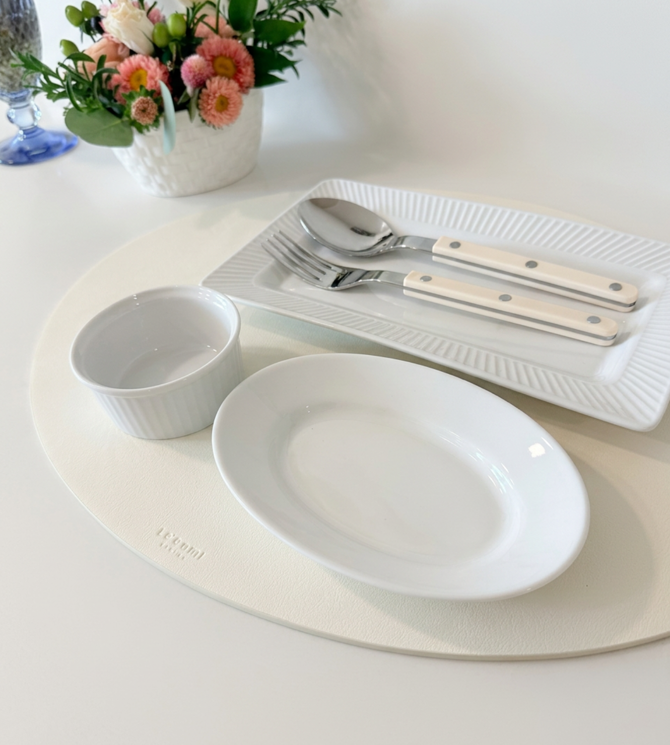 Premium Egg-Shaped Leather Placemat (Large)