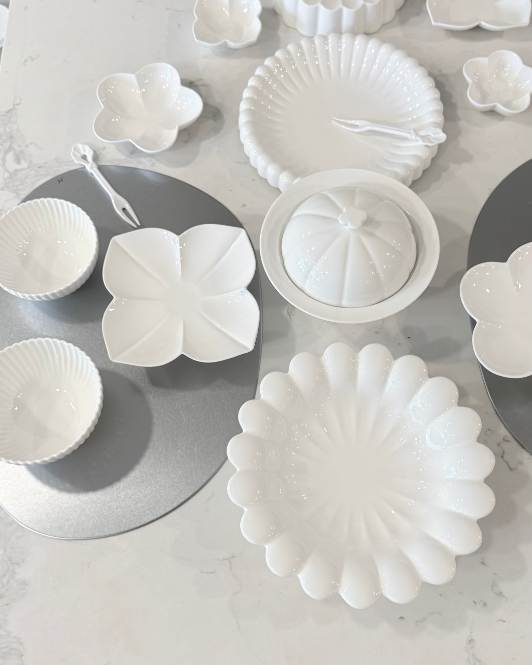 Casa Muti Bouquet Glossy Tableware Set – Casa Muti Objet Series