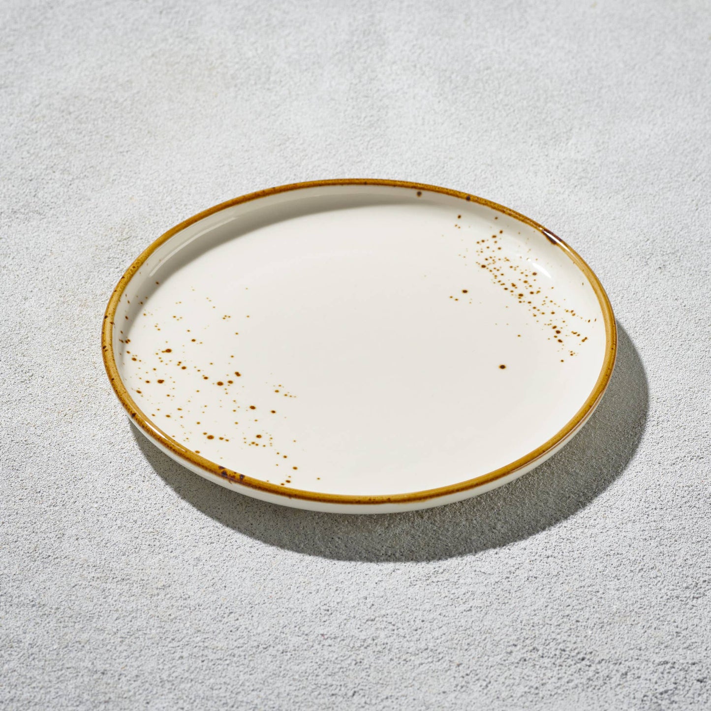 Terra Round Plate – Dap White, 7"