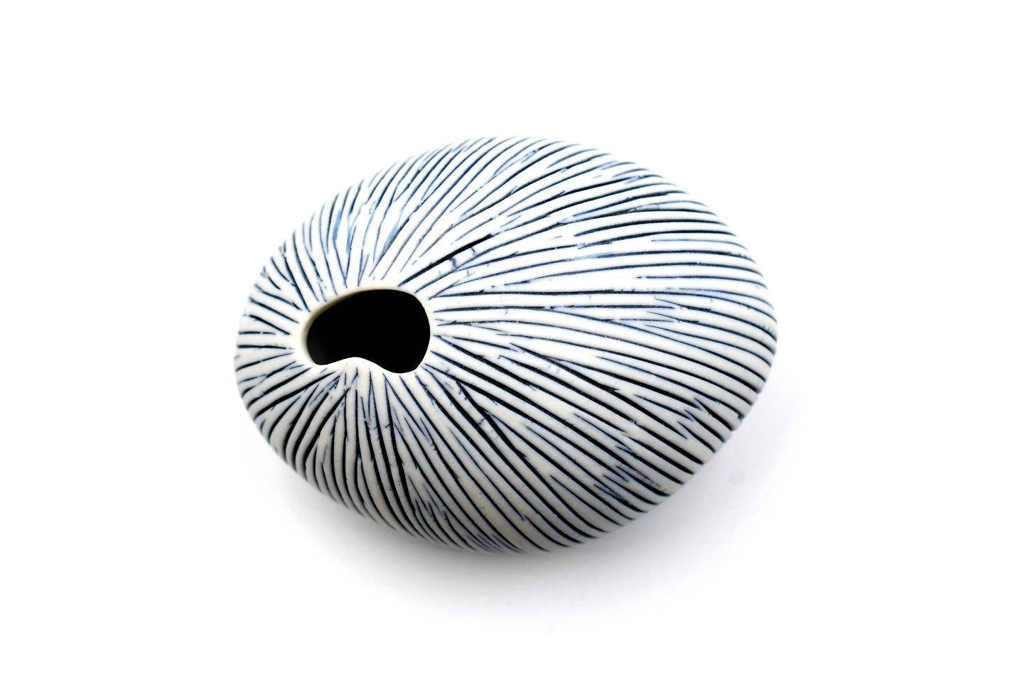 Pebble Mini Handcrafted Porcelain Bud Vase (159W27)