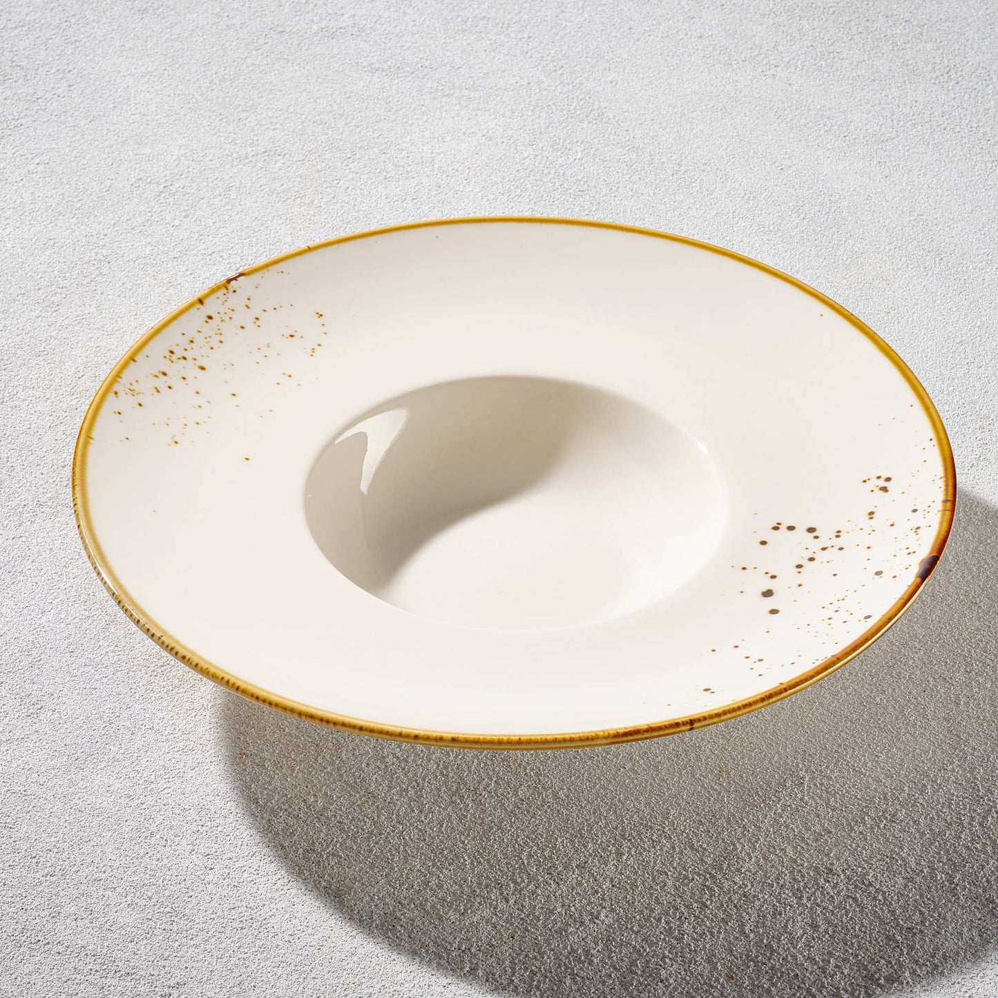 Terra Risotto Plate – White, 10"