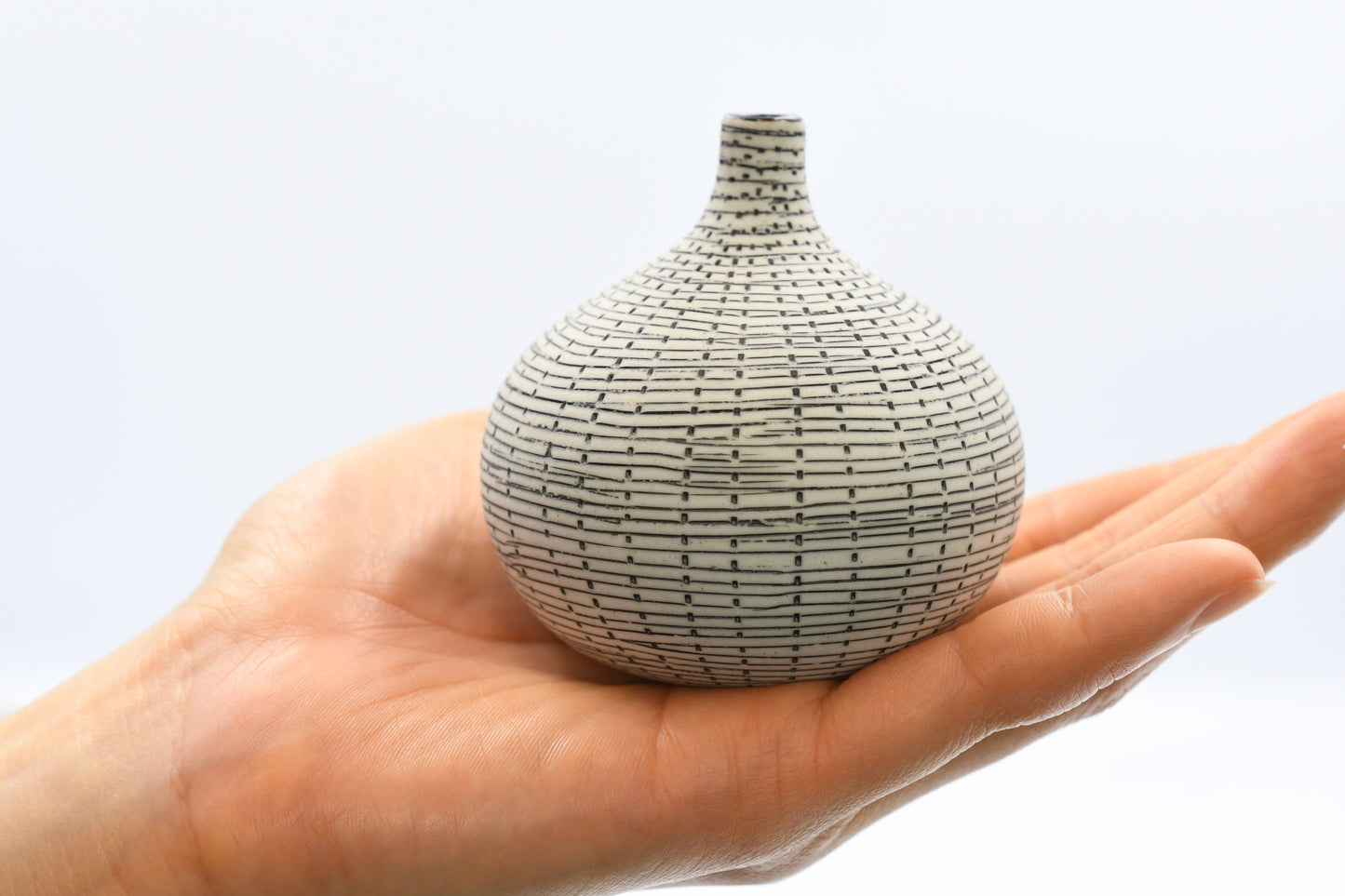 Congo Tiny S-Handcrafted Porcelain Bud Vase (192W71BLACK)