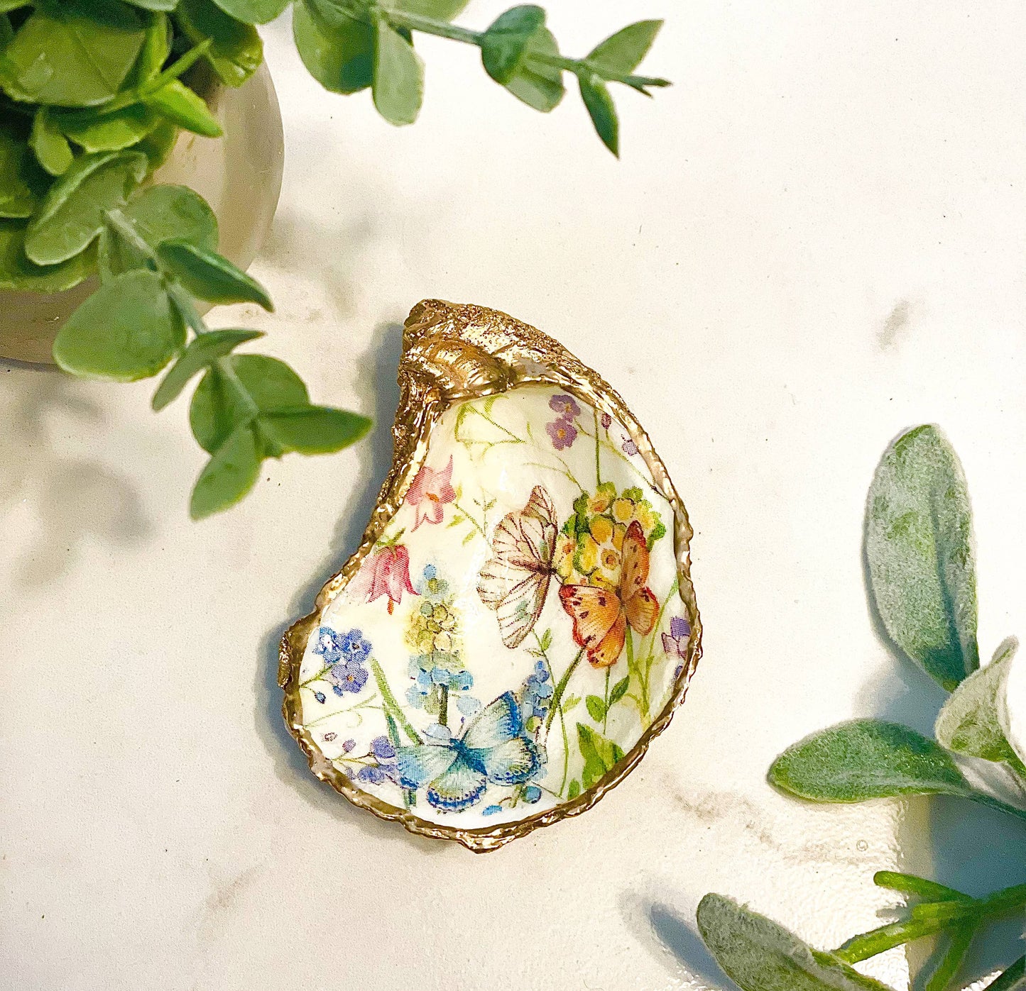 Butterfly Garden – Gold-Leaf Oyster Trinket Dish