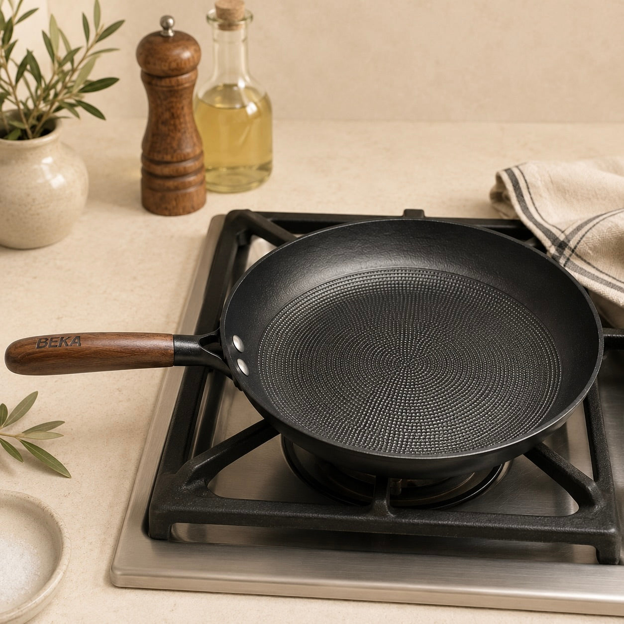 BEKA Seasoned Cast Iron Frying Pan