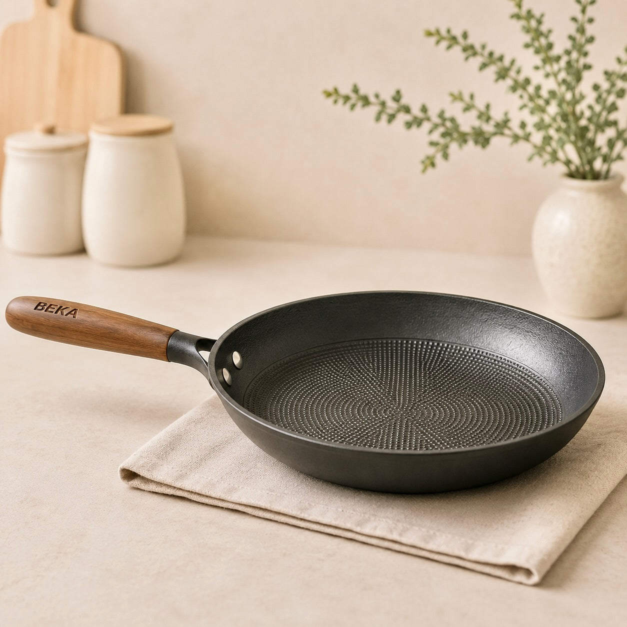 BEKA Seasoned Cast Iron Frying Pan