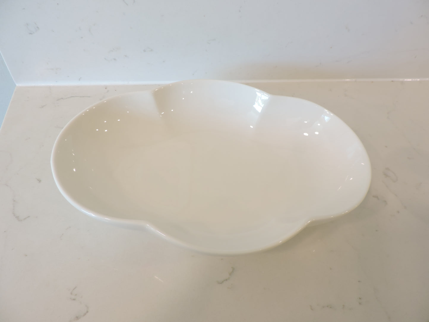Nature Series Floral Rim Cloud Oval Bowl