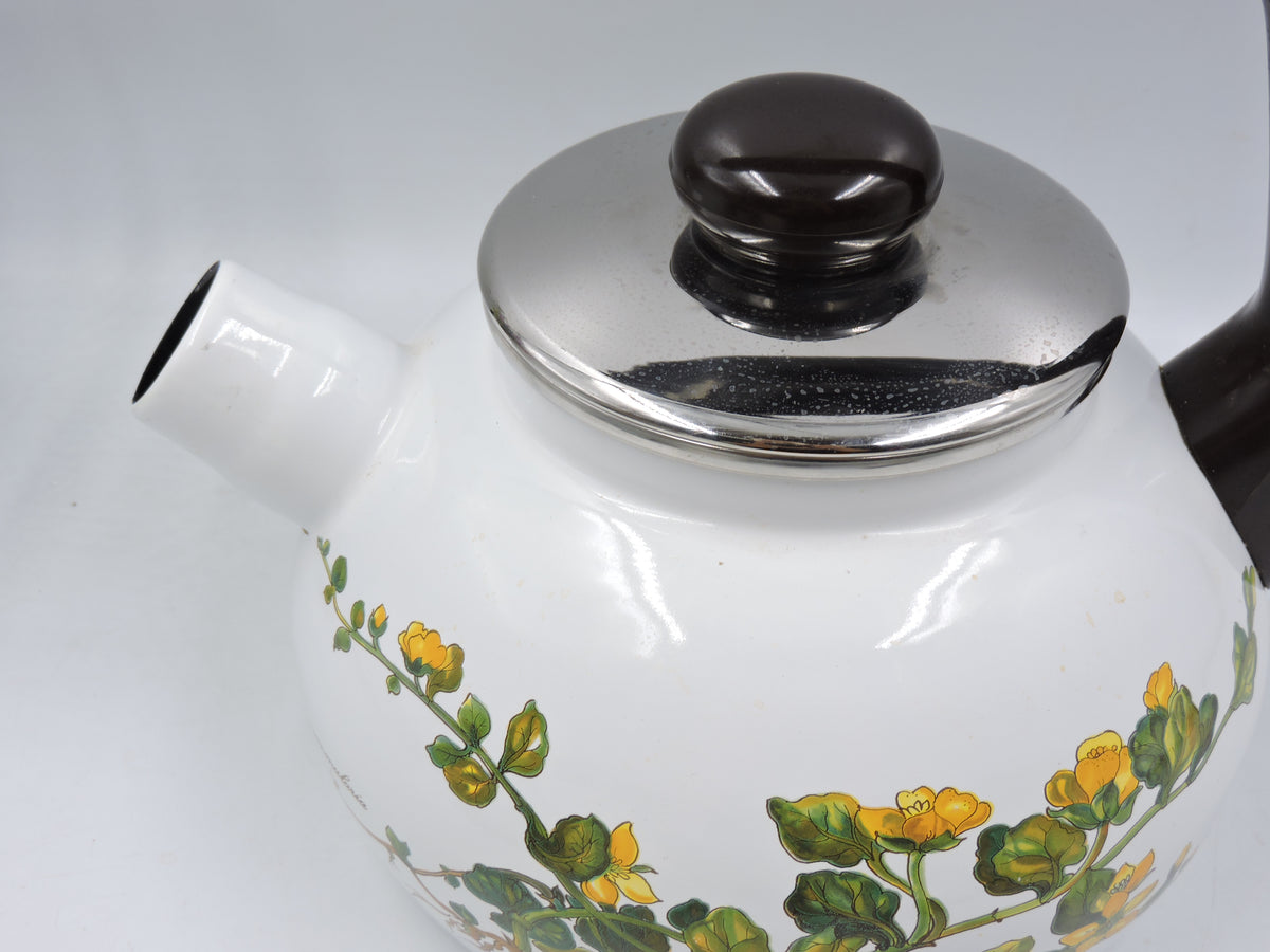 Villeroy & Boch Botanica Enamel Whistling Tea Kettle