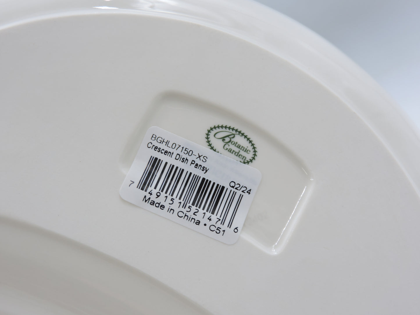 Portmeirion Botanic Garden Crescent Salad Plate-Pansy (사본)