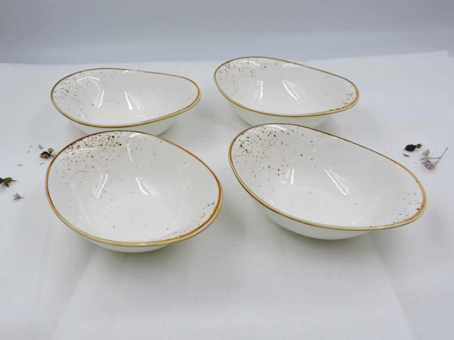 Terra Bow Set of 4 - White, 7.25" x 5.25"