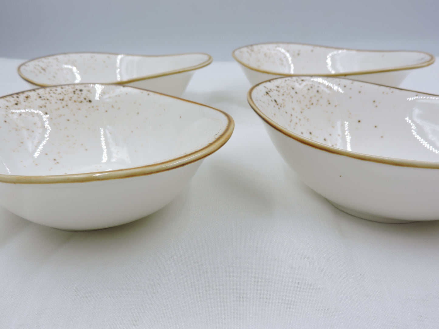 Terra Bow Set of 4 - White, 7.25" x 5.25"