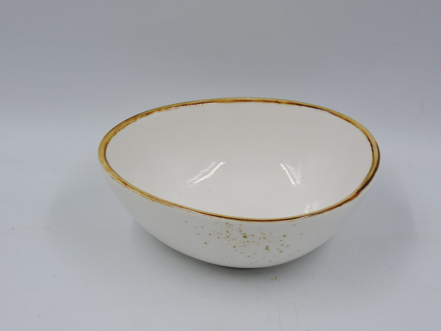 Terra Oval Bow 6” Dap White