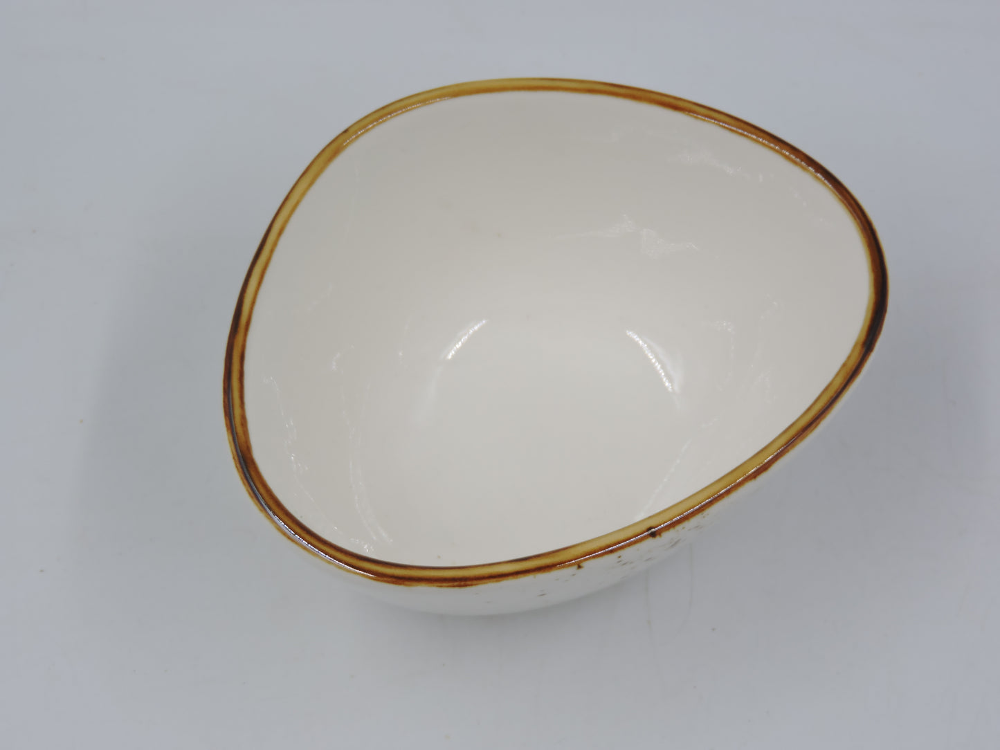 Terra 4.75 inch Oval Bowl Dap White