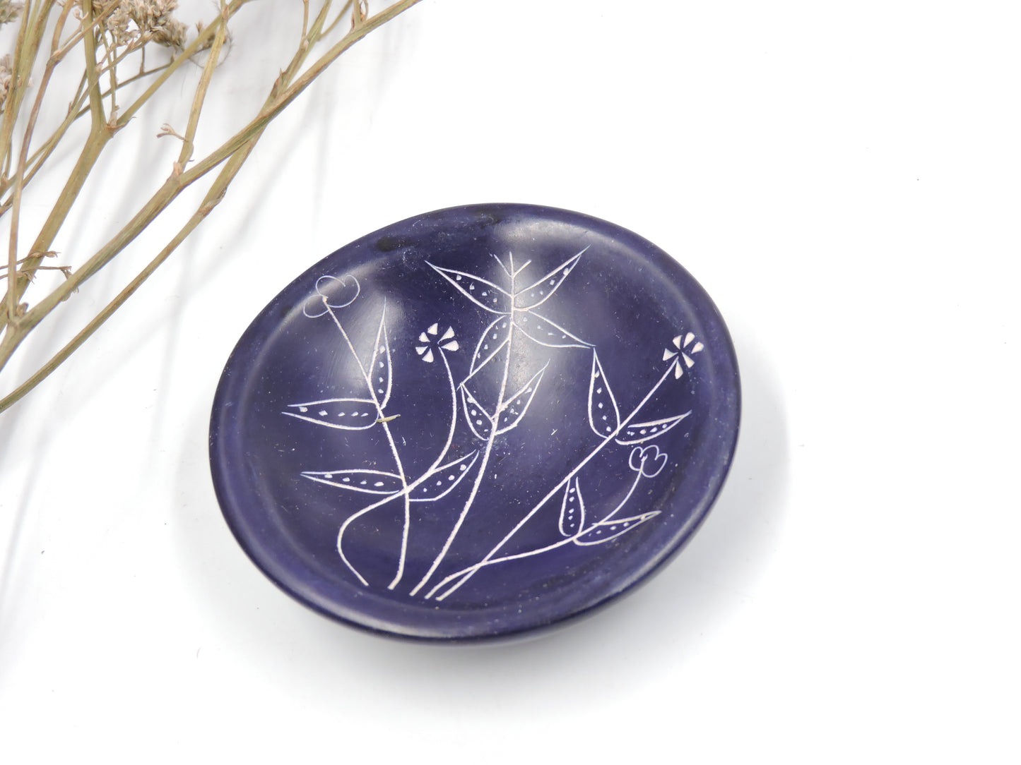 hand-carved Spring Dish