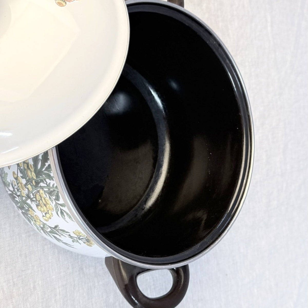 Villeroy & Boch Botanica Enamel Casserole Pot with Lid