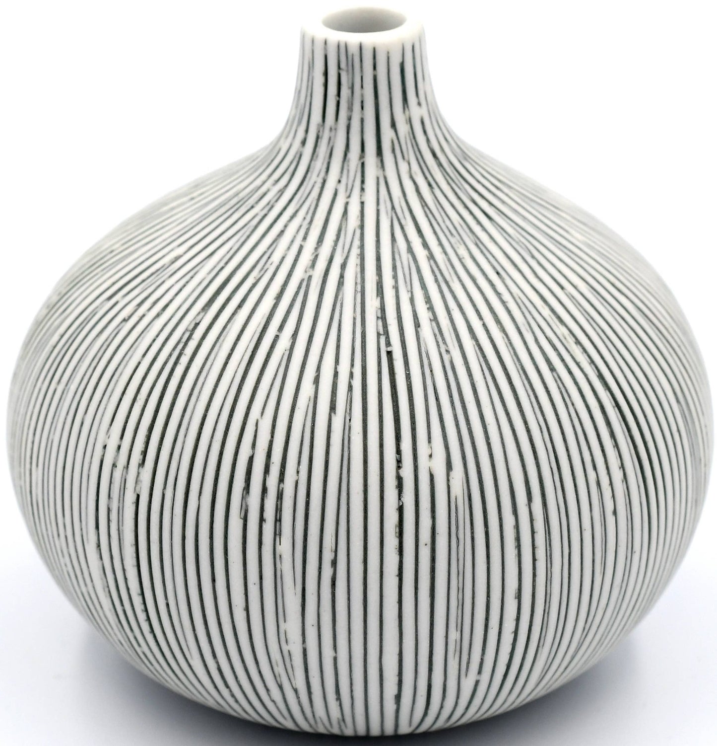 Congo Tiny L-Handcrafted Porcelain Bud Vase (524W23)