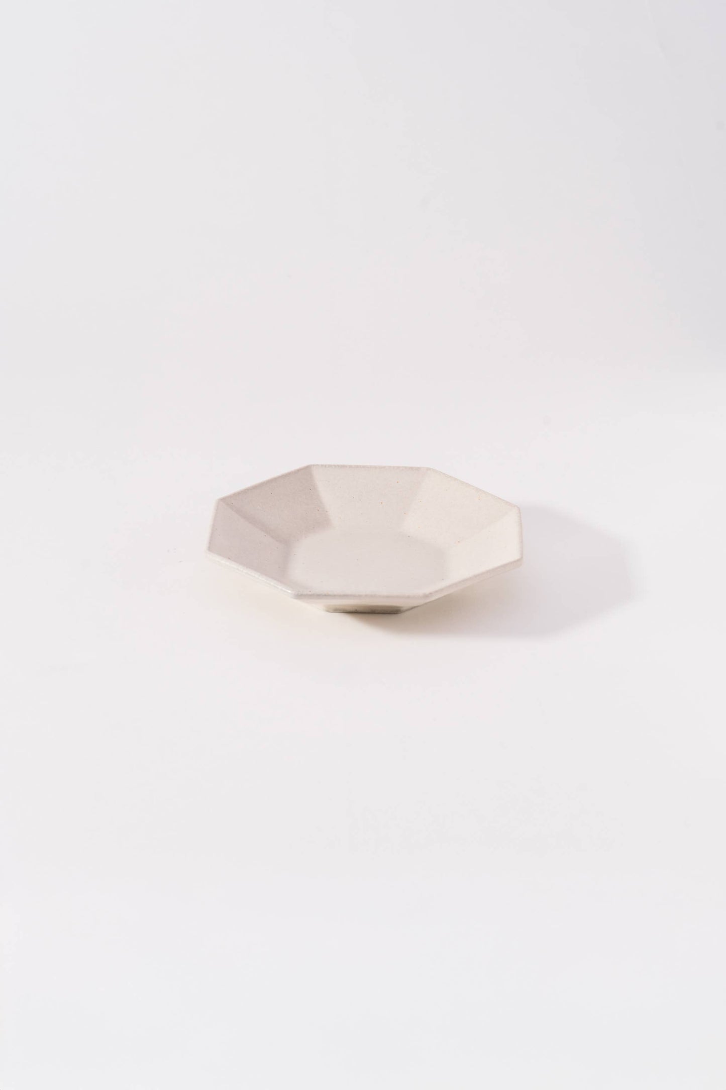Mino Ware Octagon  Plate Small Ivory