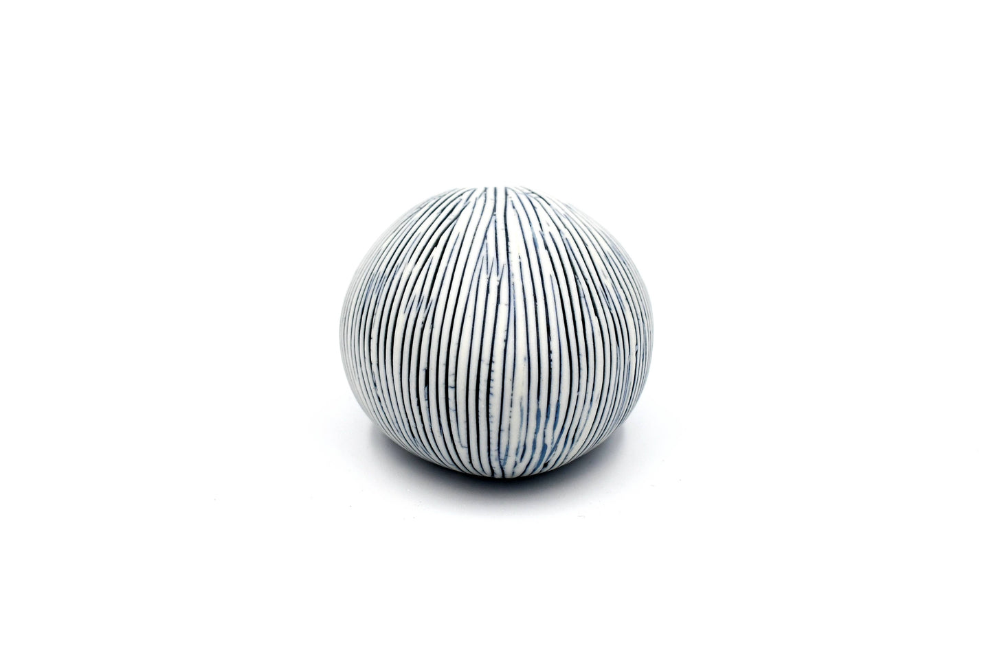 Pebble Mini Handcrafted Porcelain Bud Vase (159W27)