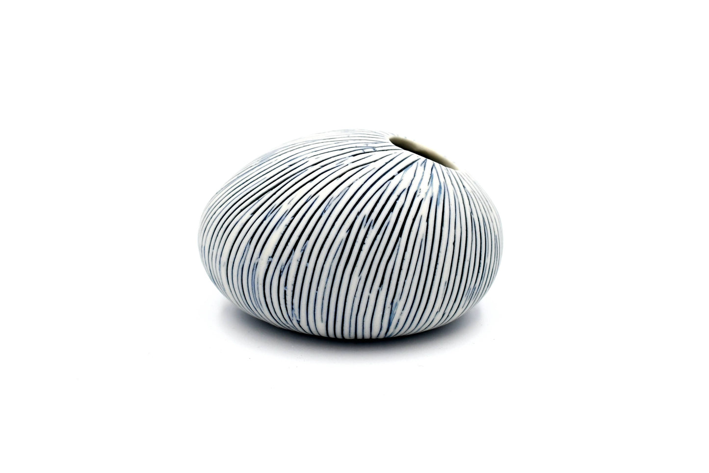 Pebble Mini Handcrafted Porcelain Bud Vase (159W27)