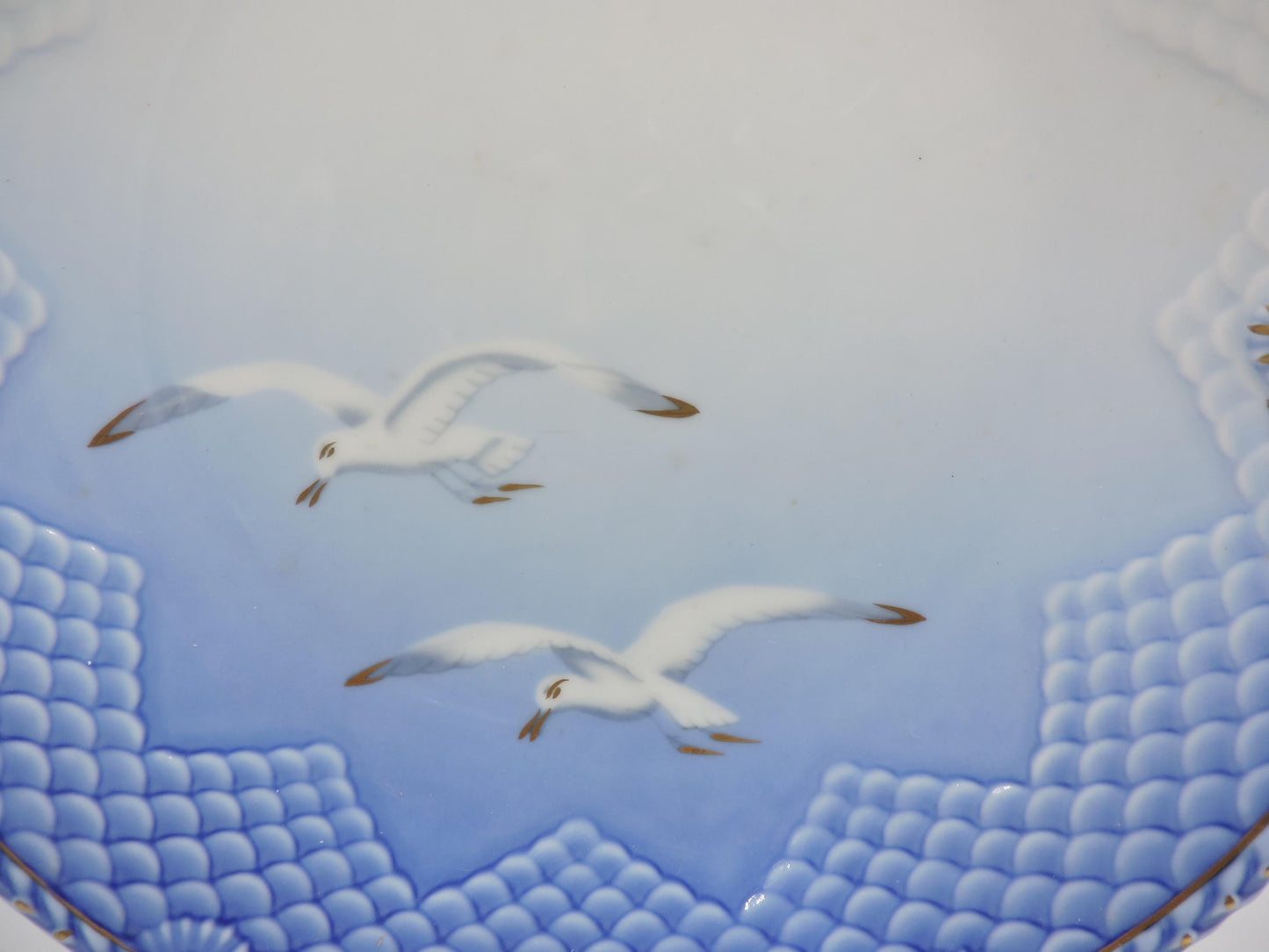 Bing & Grondahl Copenhagen Seagull Gold Rim Cake Plate with Handle