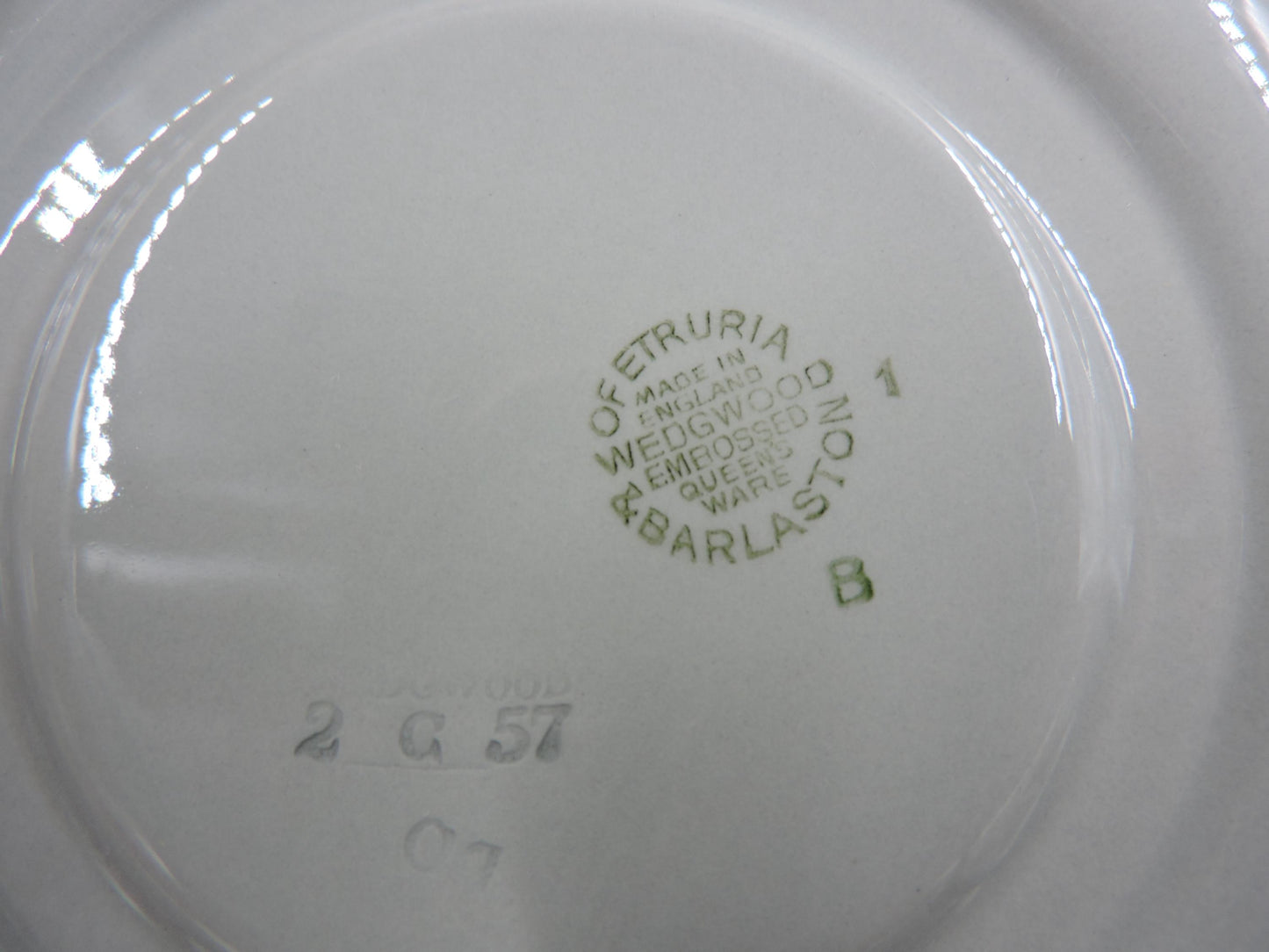 Wedgwood Queens ware Cream on Grey (Shell Edge) Handled Soup bowl set (s)