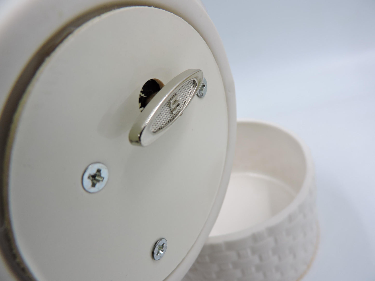 Royal Albert Old Country Roses Flower Basket Music Box