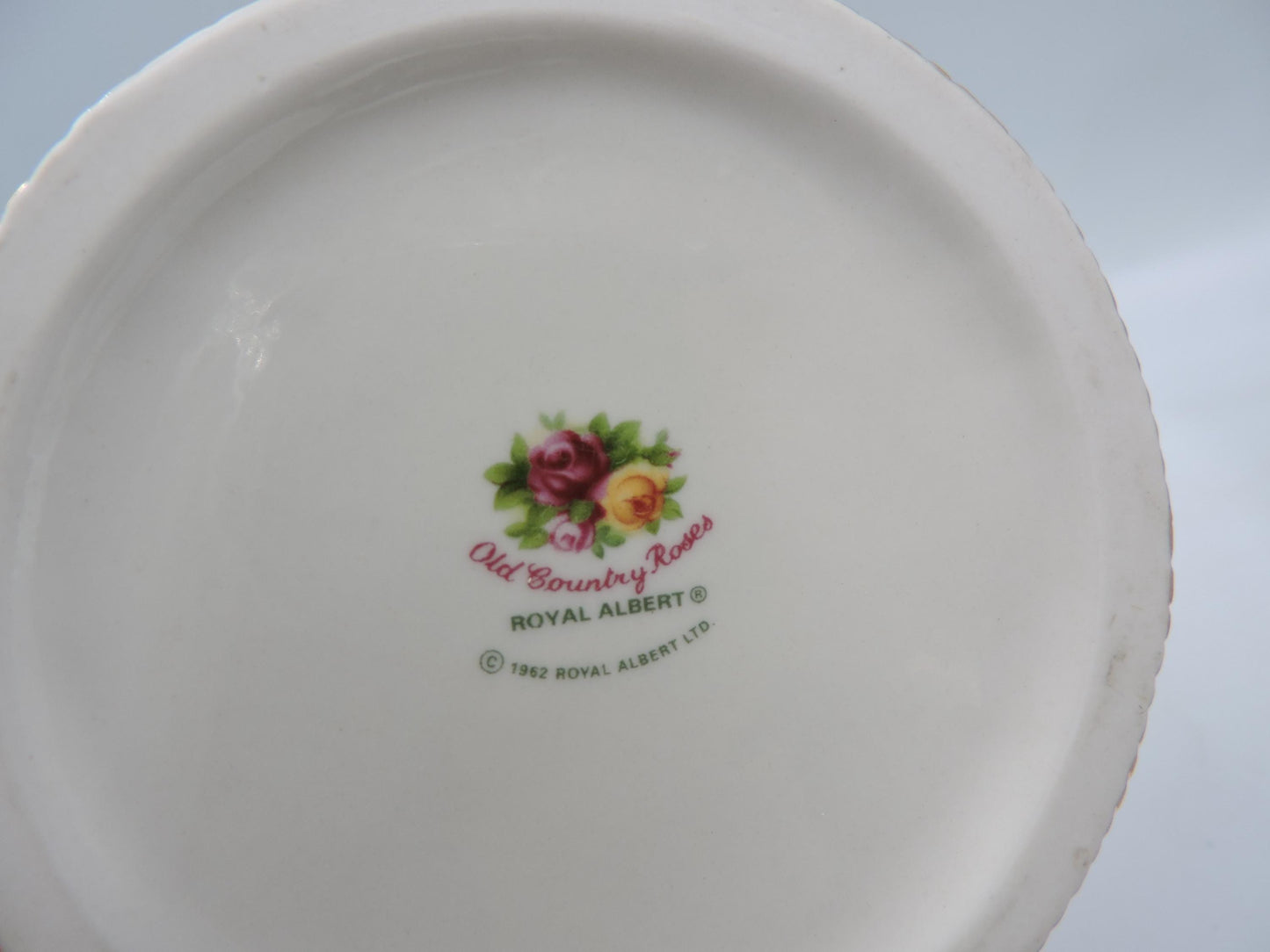 Royal Albert Old Country Roses Flower Basket Music Box