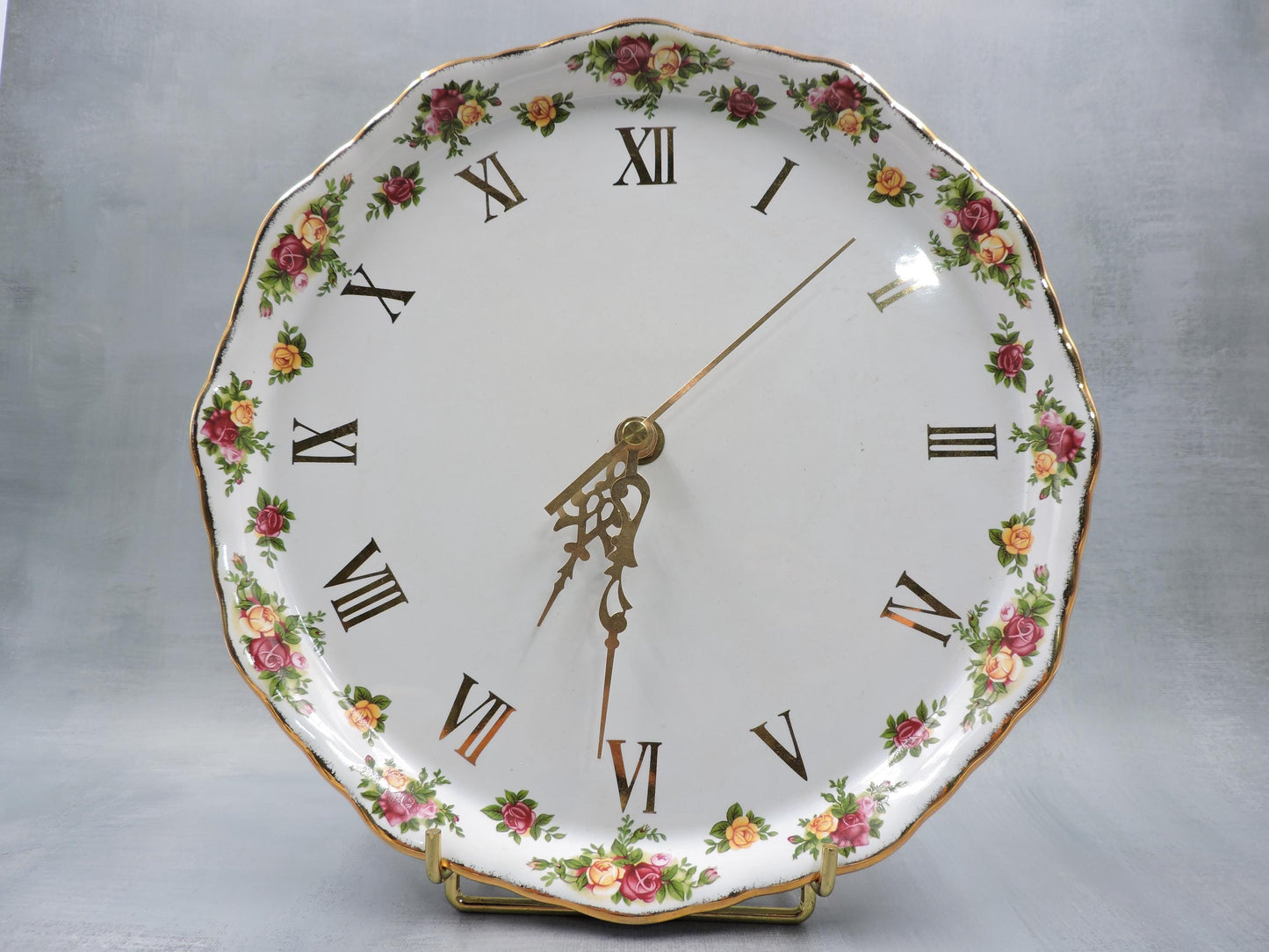 Royal Albert Old Country Roses Round Wall Clock