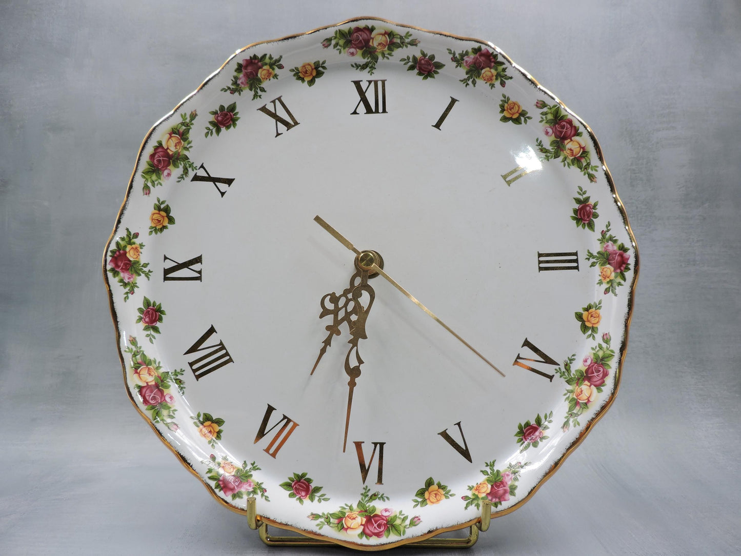 Royal Albert Old Country Roses Round Wall Clock