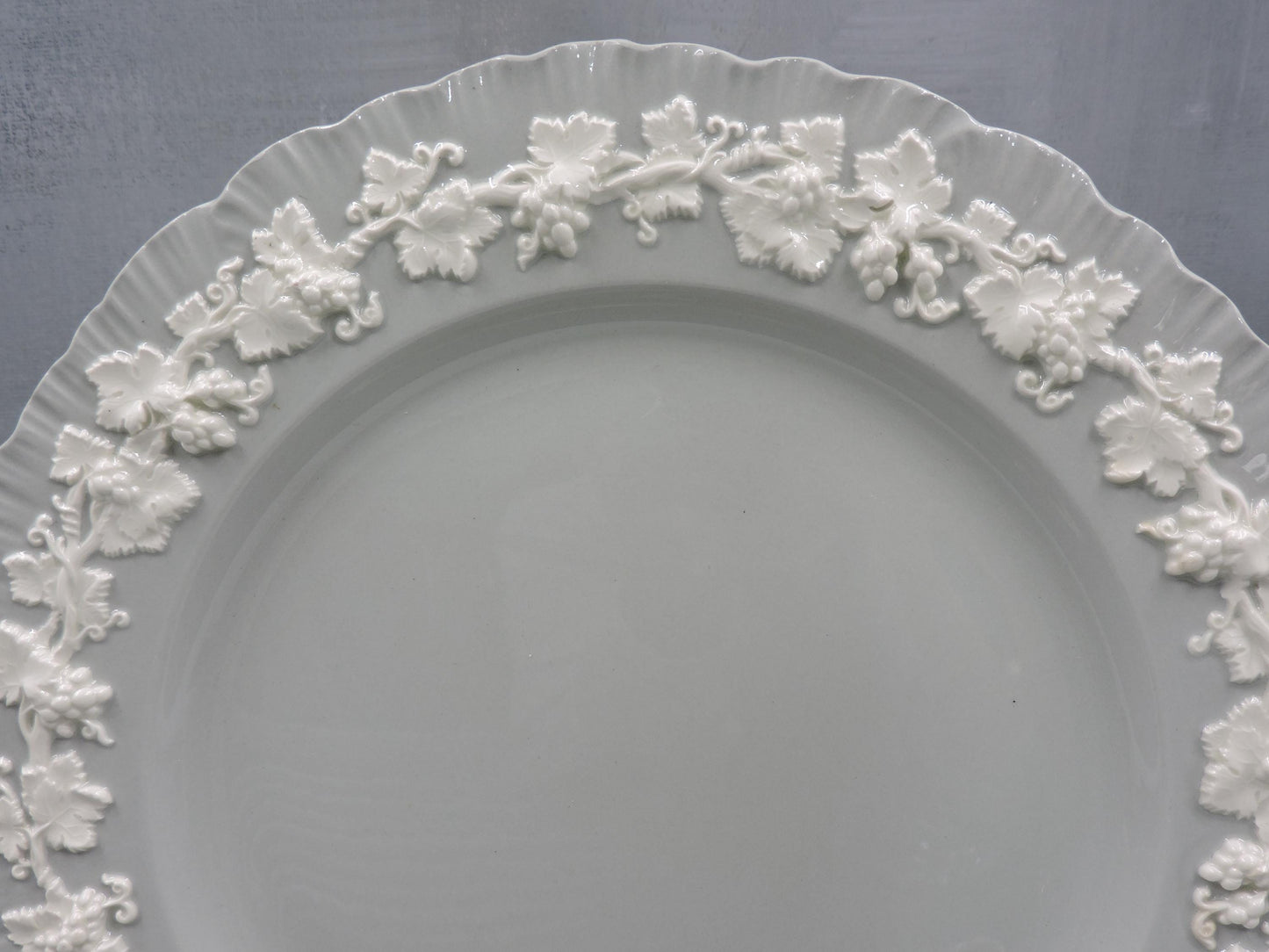 Wedgwood Shell Edge Cream on Grey Dinner Plate