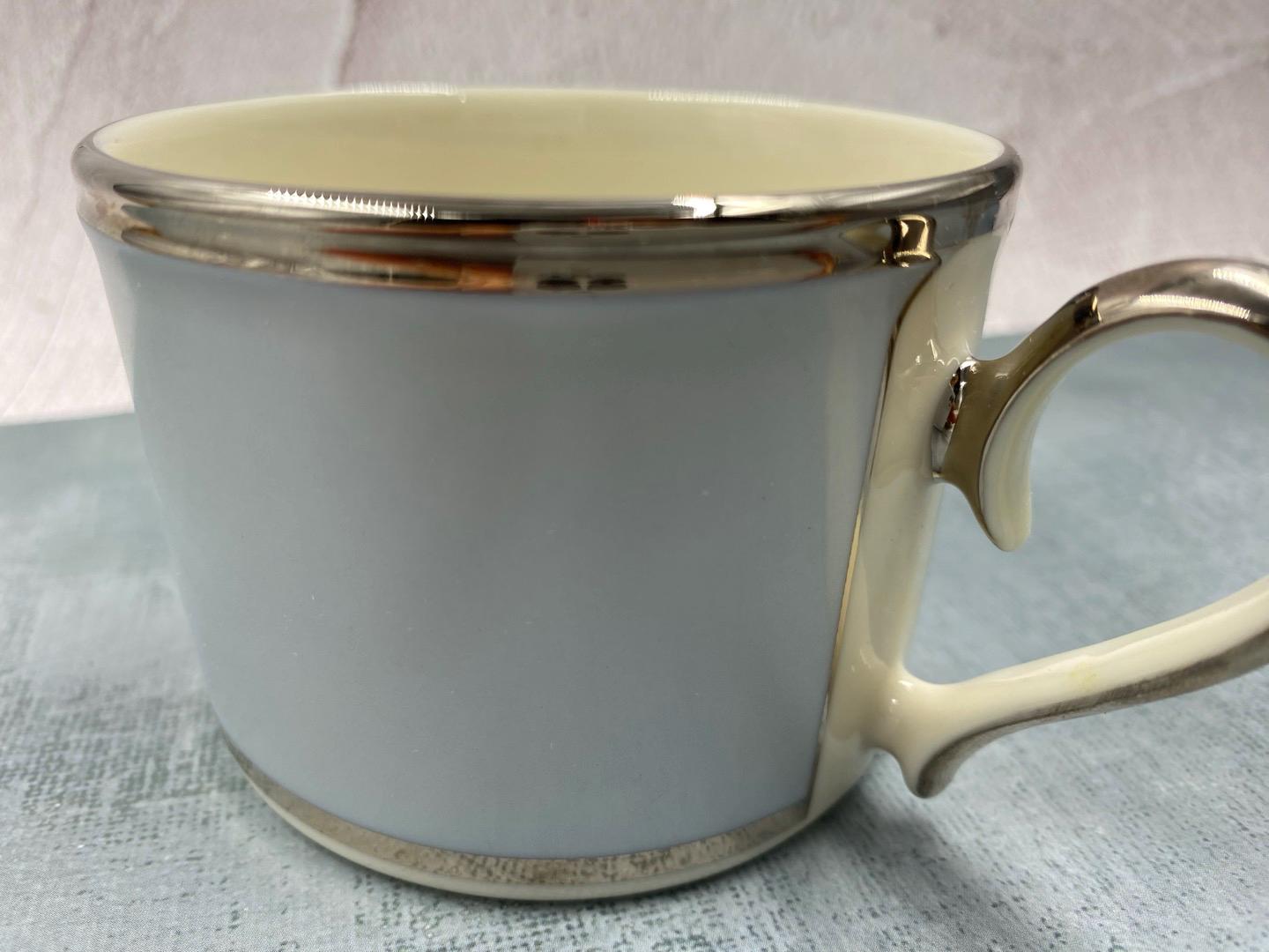 Lenox Blue Frost 5Piece Place Setting (s)