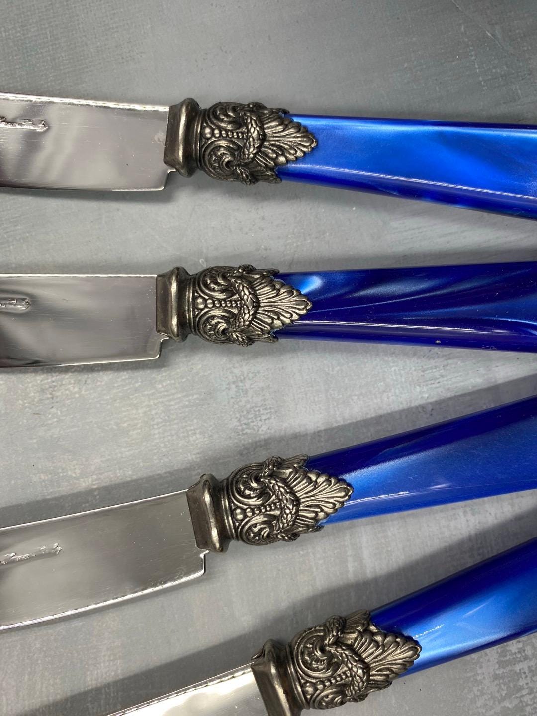 EME Flatware Napoleon Dinner Knife Set of 4 (Brand New)