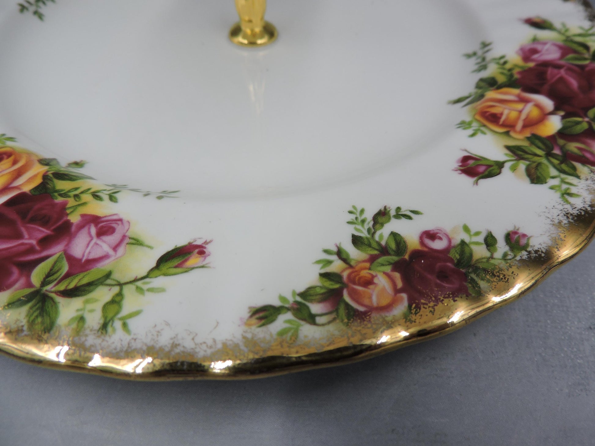 Royal Albert Old Country Roses 2 Tired Dessert Stand #1483
