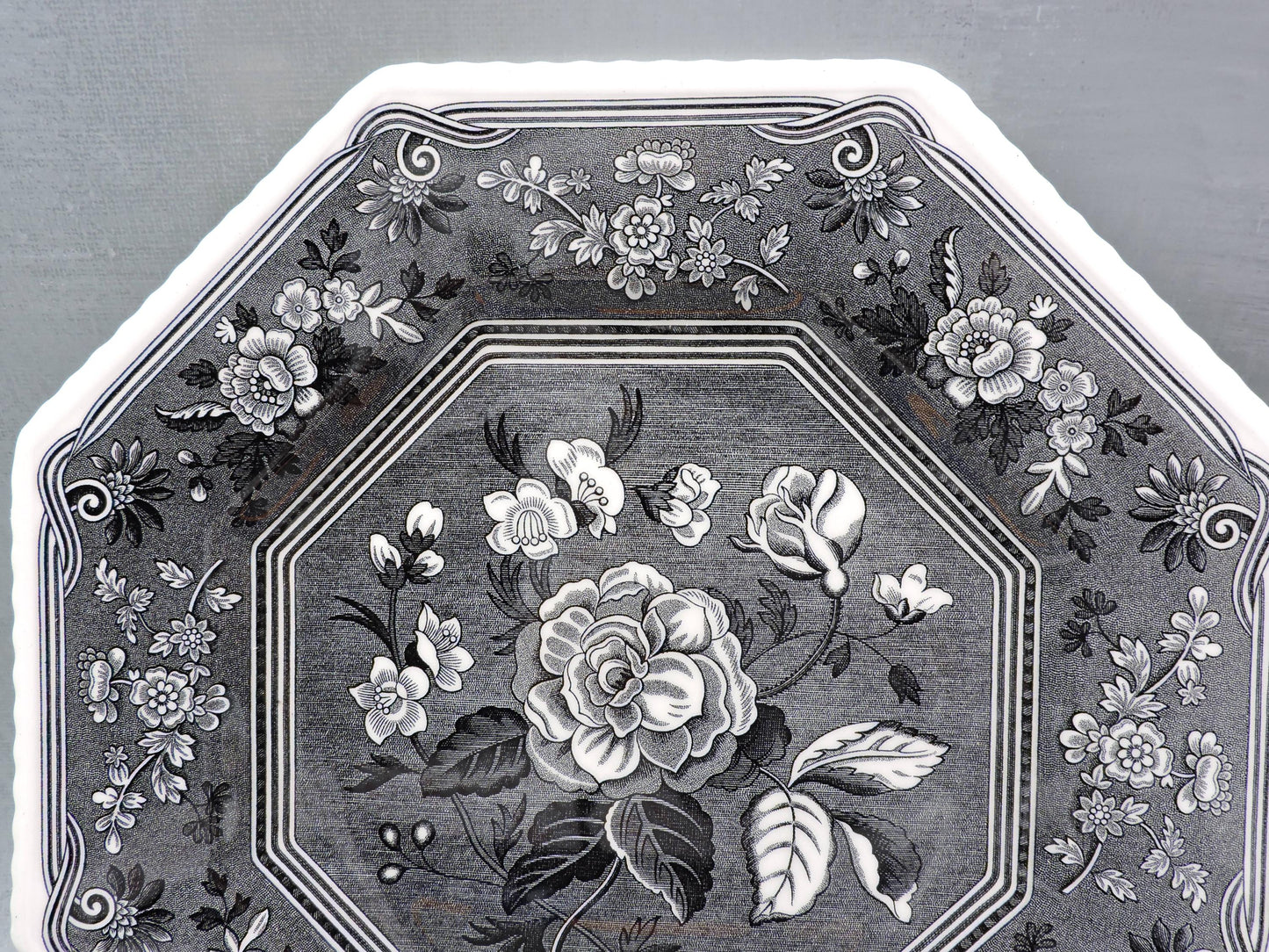 Spode Heritage Octagonal Plate (Brand New)
