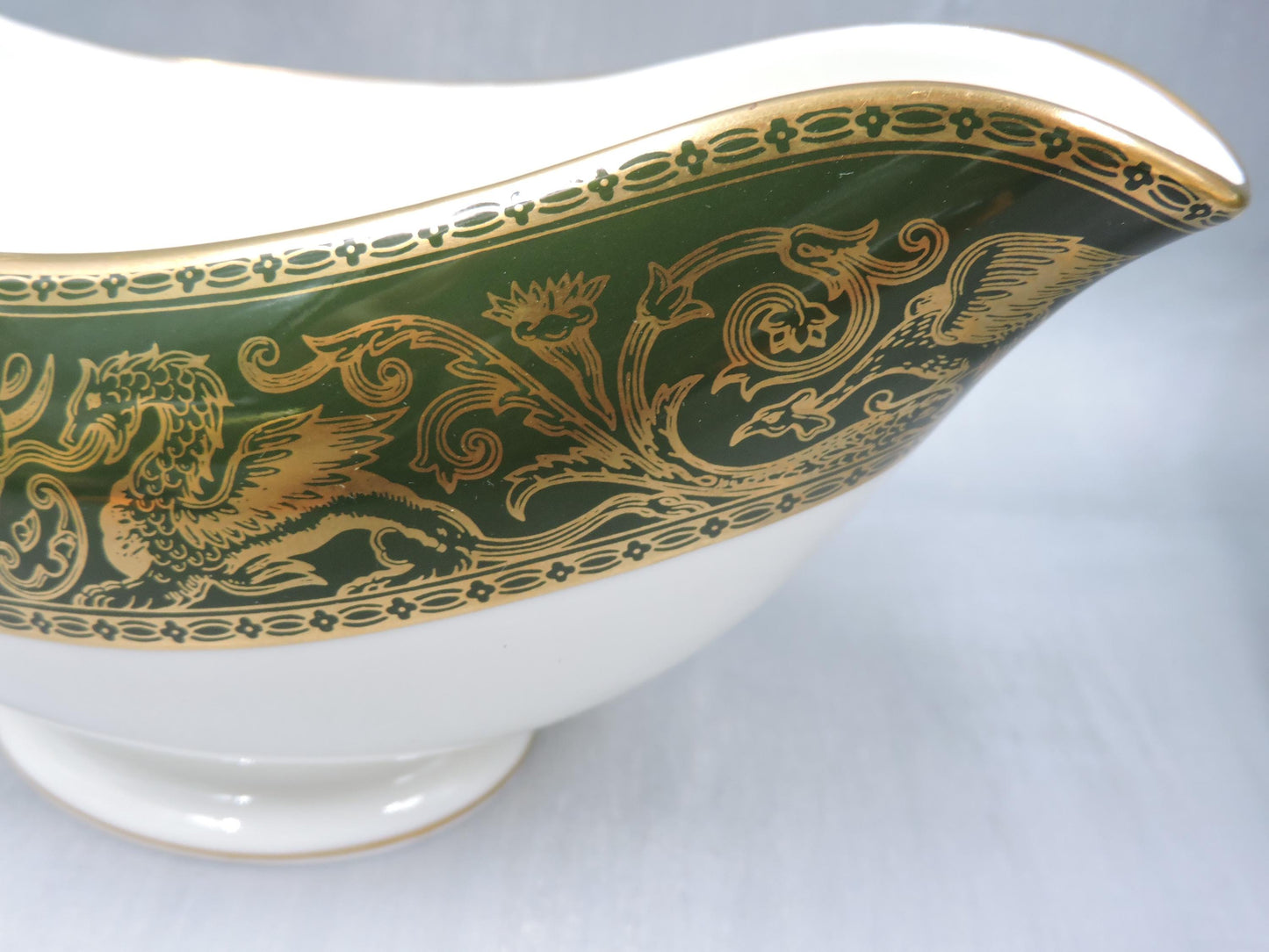 Wedgwood Florentine Green Gold W4170 Gravy boat (s)