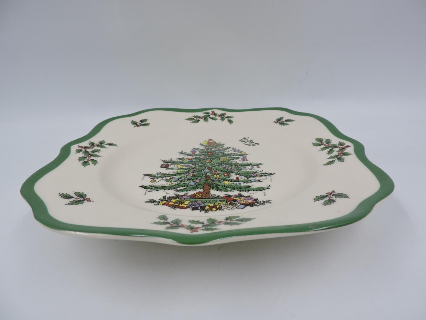 Spode Christmas Tree 9 Inch Scalloped Salad Plate Set of 3