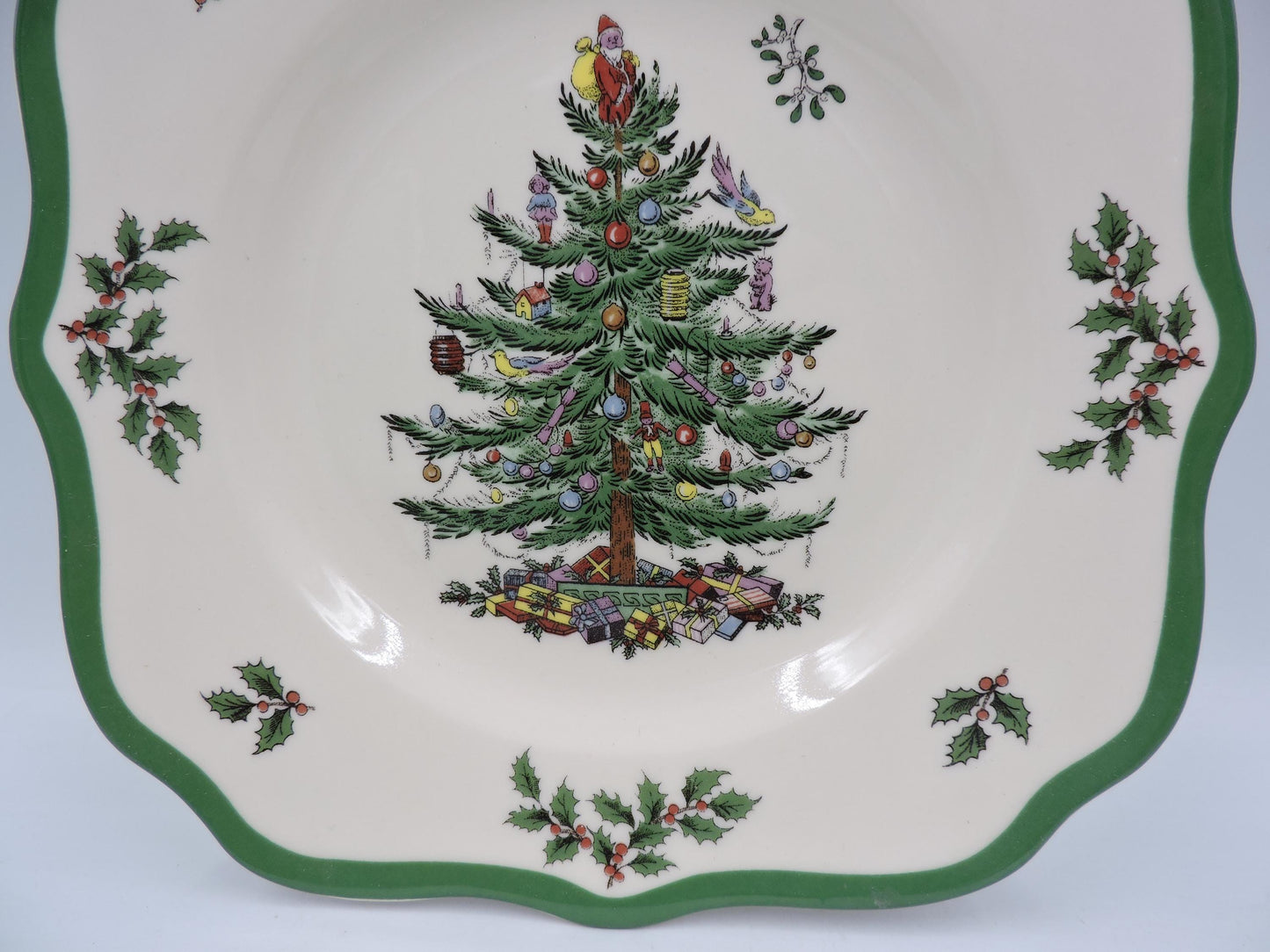 Spode Christmas Tree 9 Inch Scalloped Salad Plate Set of 3
