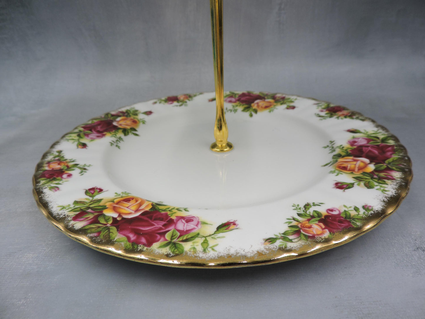 Royal Albert Old Country Roses 2 Tired Dessert Stand #1483