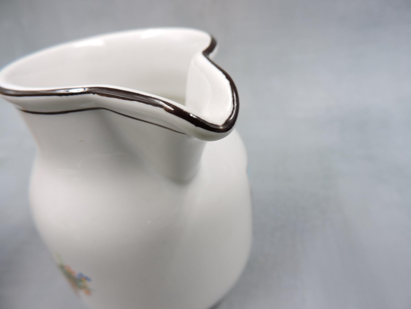 Villeroy and Boch Naif Creamer