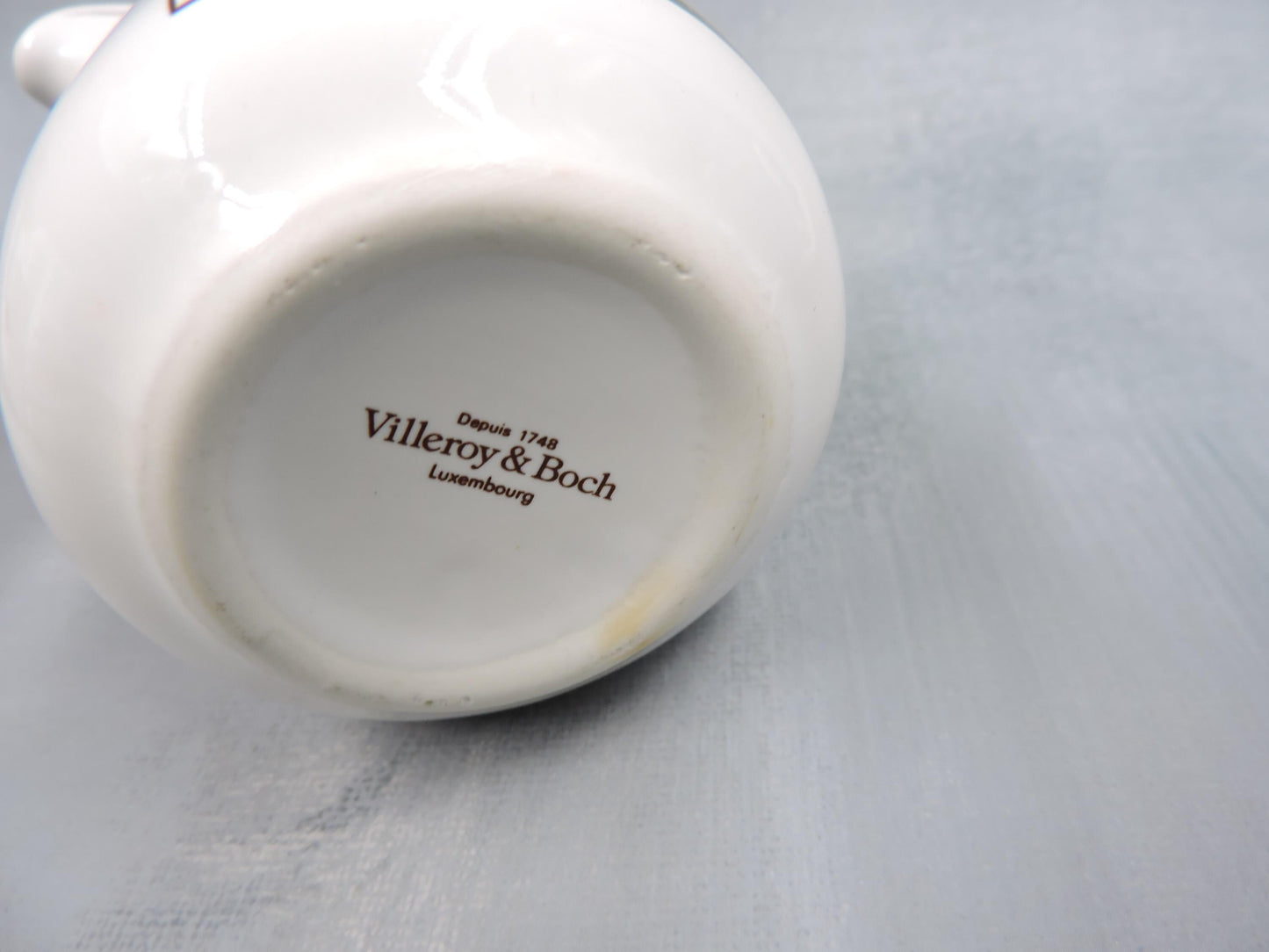 Villeroy and Boch Naif Creamer