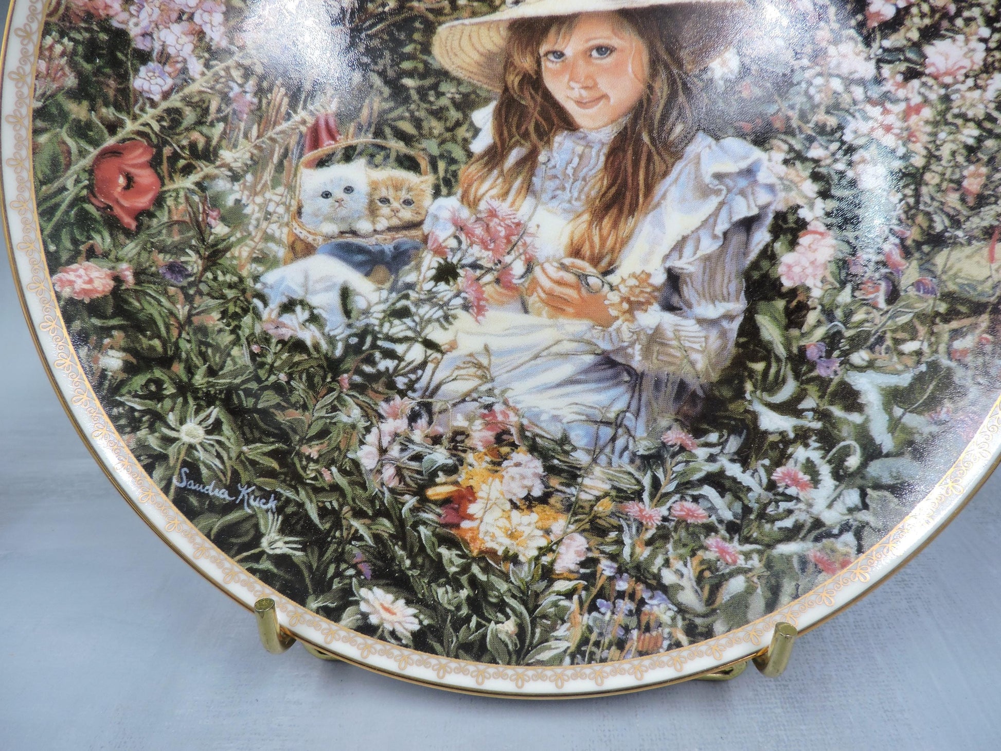 Sandra Kuck "Garden of Sunshine" wall deco plate #1325