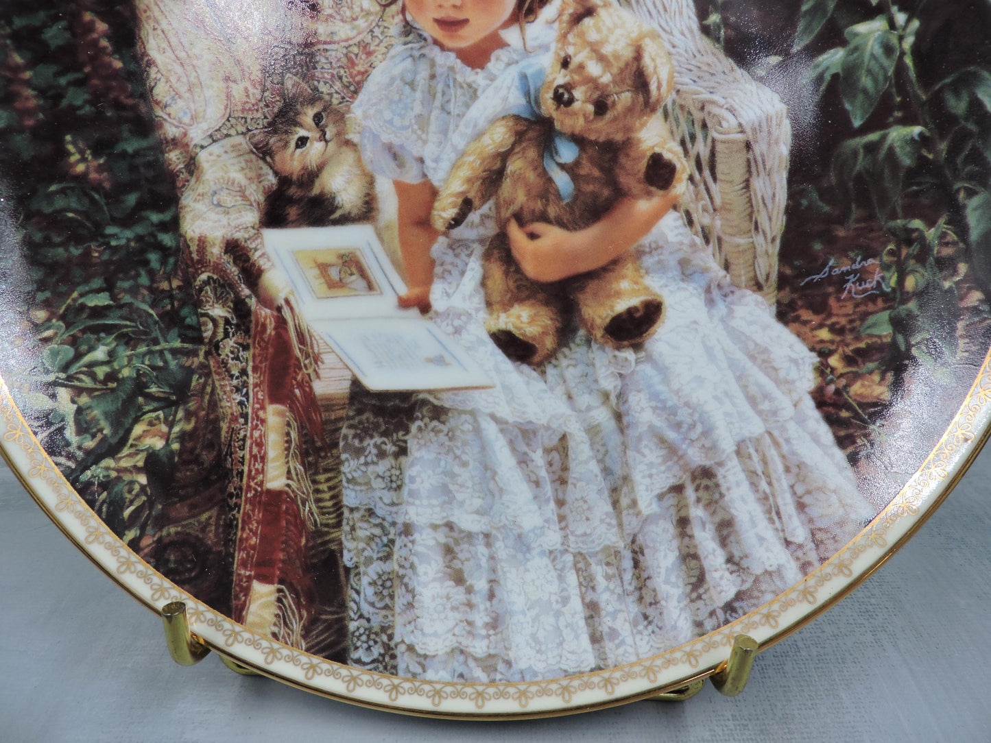 Sandra Kuck "Teddy Bear Tales" wall deco plate #1326