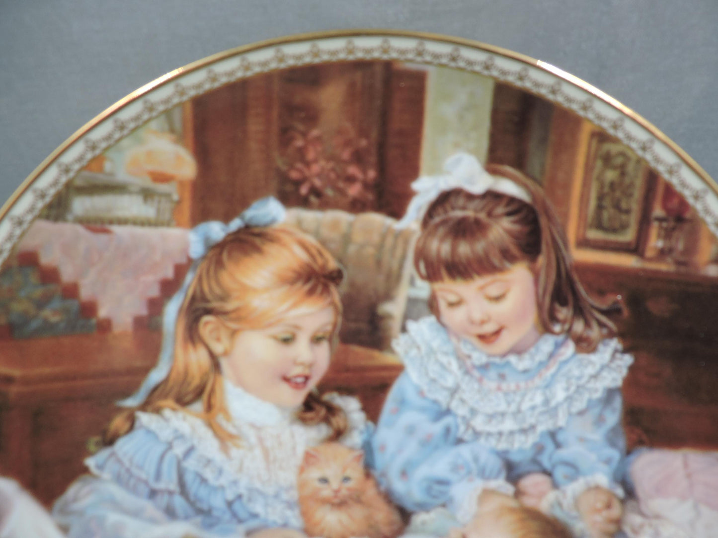 Sandra Kuck "Little One" wall deco plate #1322