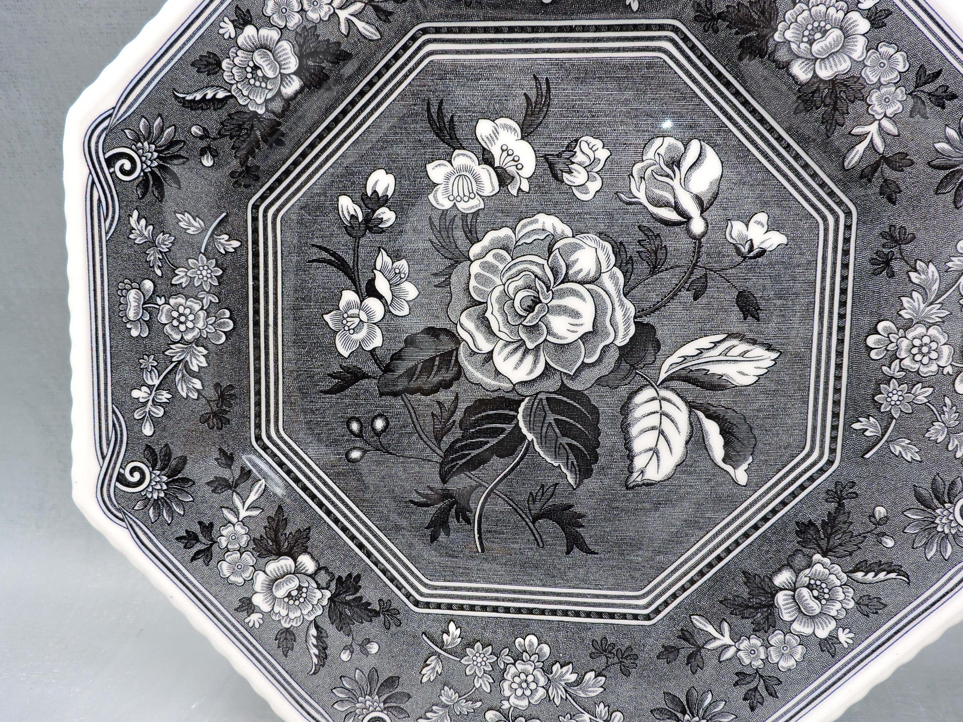 Spode Heritage Octagonal Plate (Brand New)