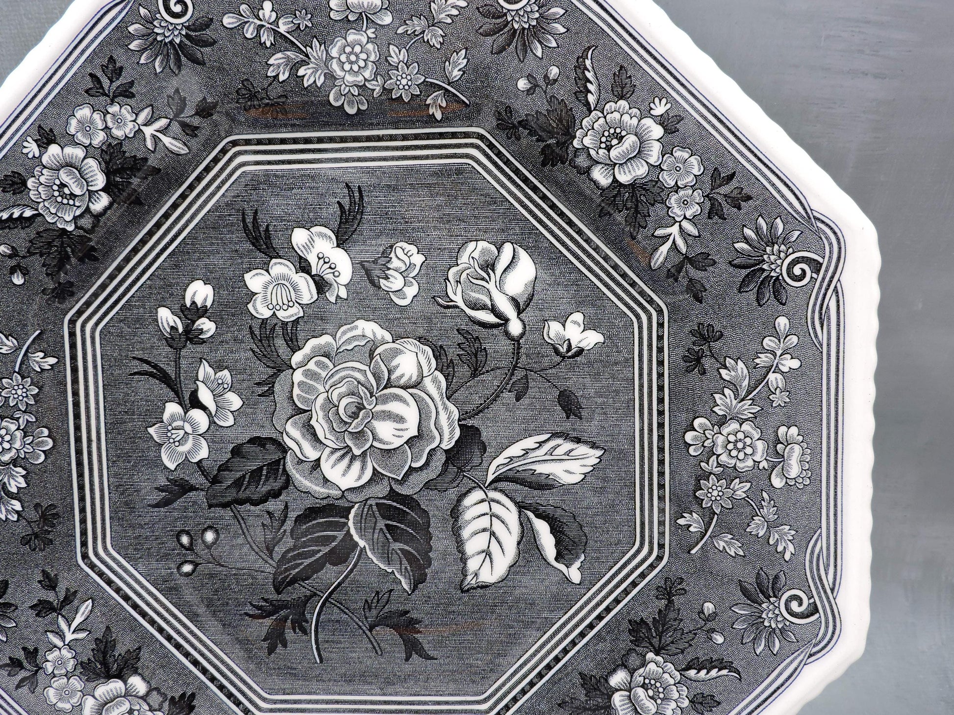 Spode Heritage Octagonal Plate (Brand New)