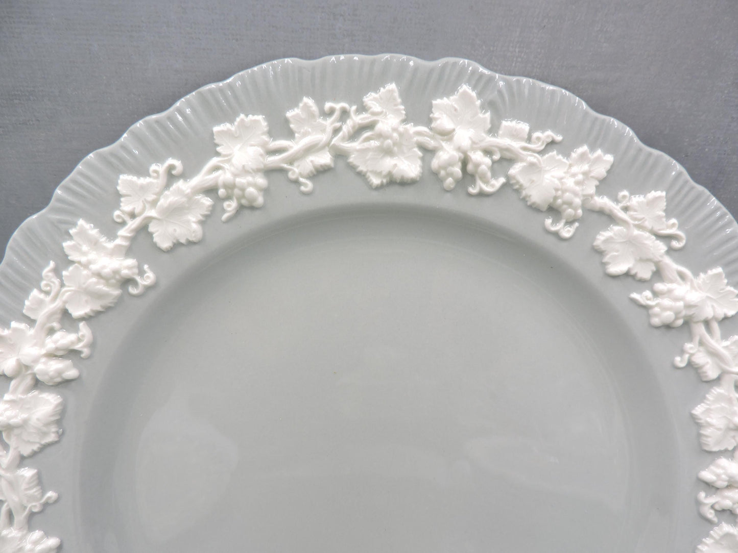 Wedgwood Queens ware Grey Shell Edge Luncheon Plate