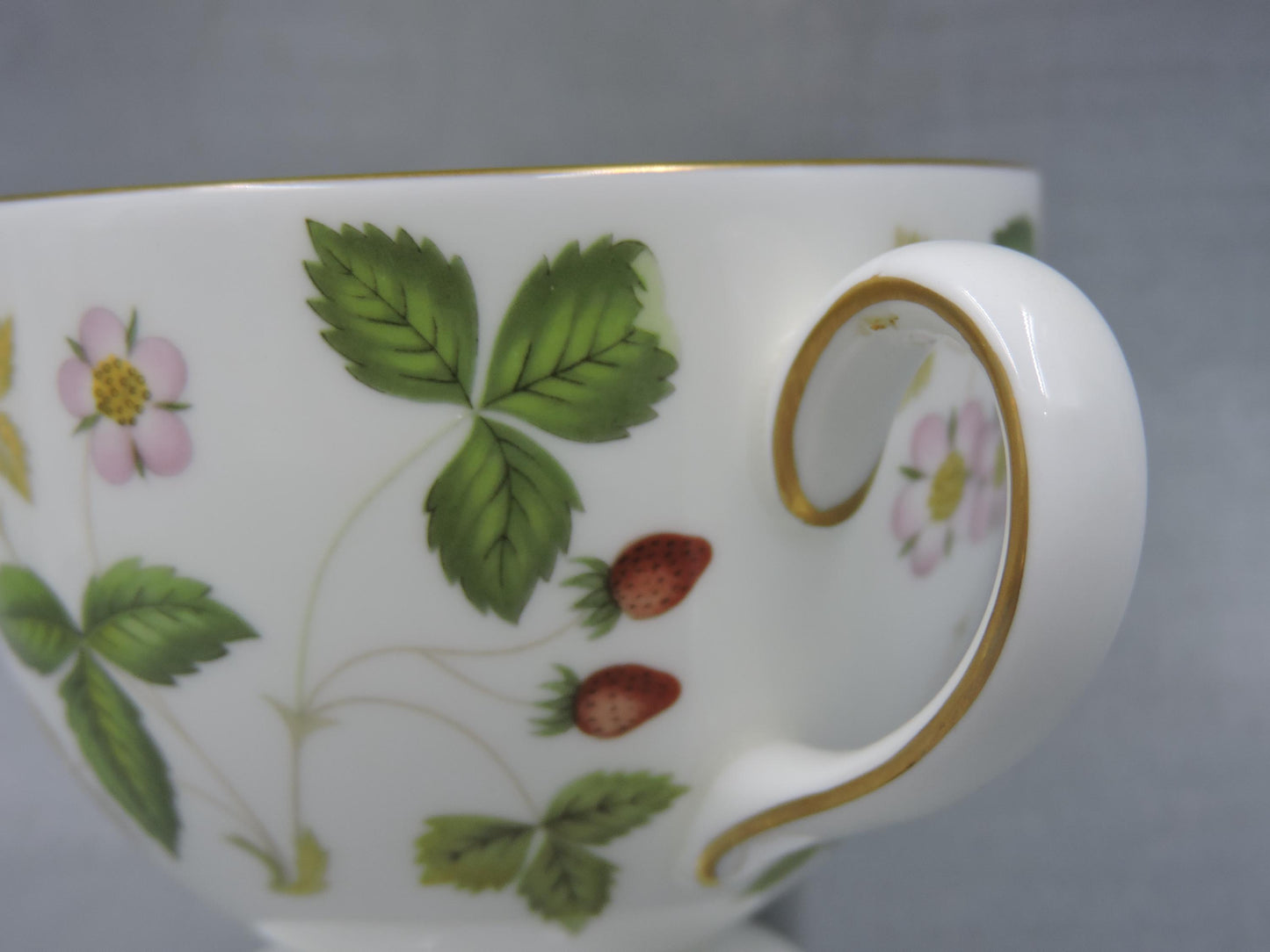 Wedgwood Wild Strawberry Tea Cup